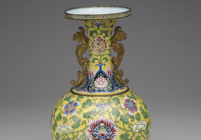 图片[2]-Copper vase with painted enamels, Qing dynasty, Yongzheng reign (1723-1735)-China Archive